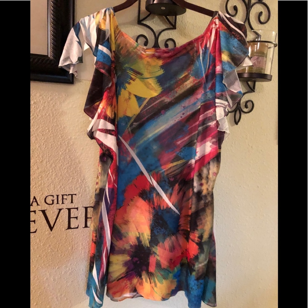 B. L. U.E. Cap sleeved Tunic - Picture 3 of 7